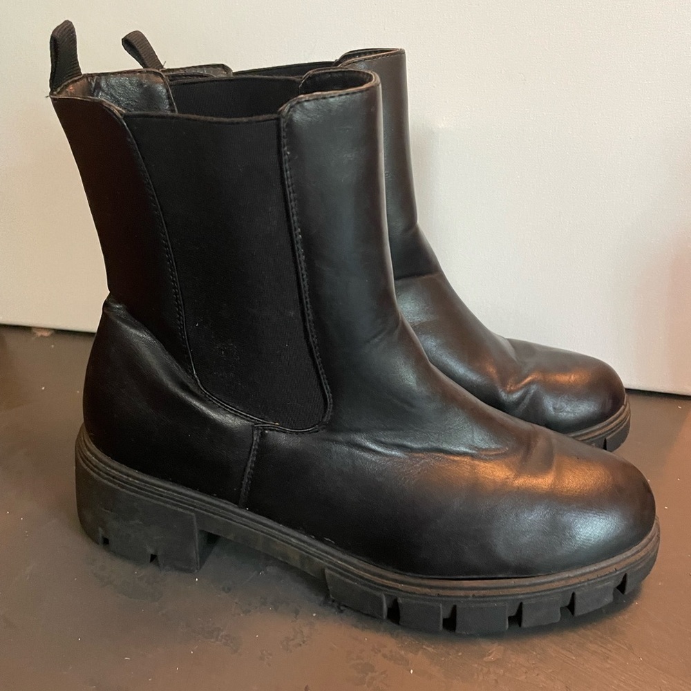 Black Chunky Platform Boots size 9.5